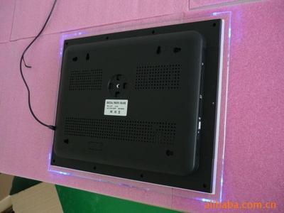 15寸多功能數(shù)碼相框 廣告、禮品與娛樂的智能之選